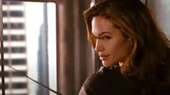 Angelina Jolie as Jane Smith | Image via Rotten Tomatoes Classic Trailers
